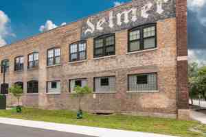 featured image of 1119 N Main St