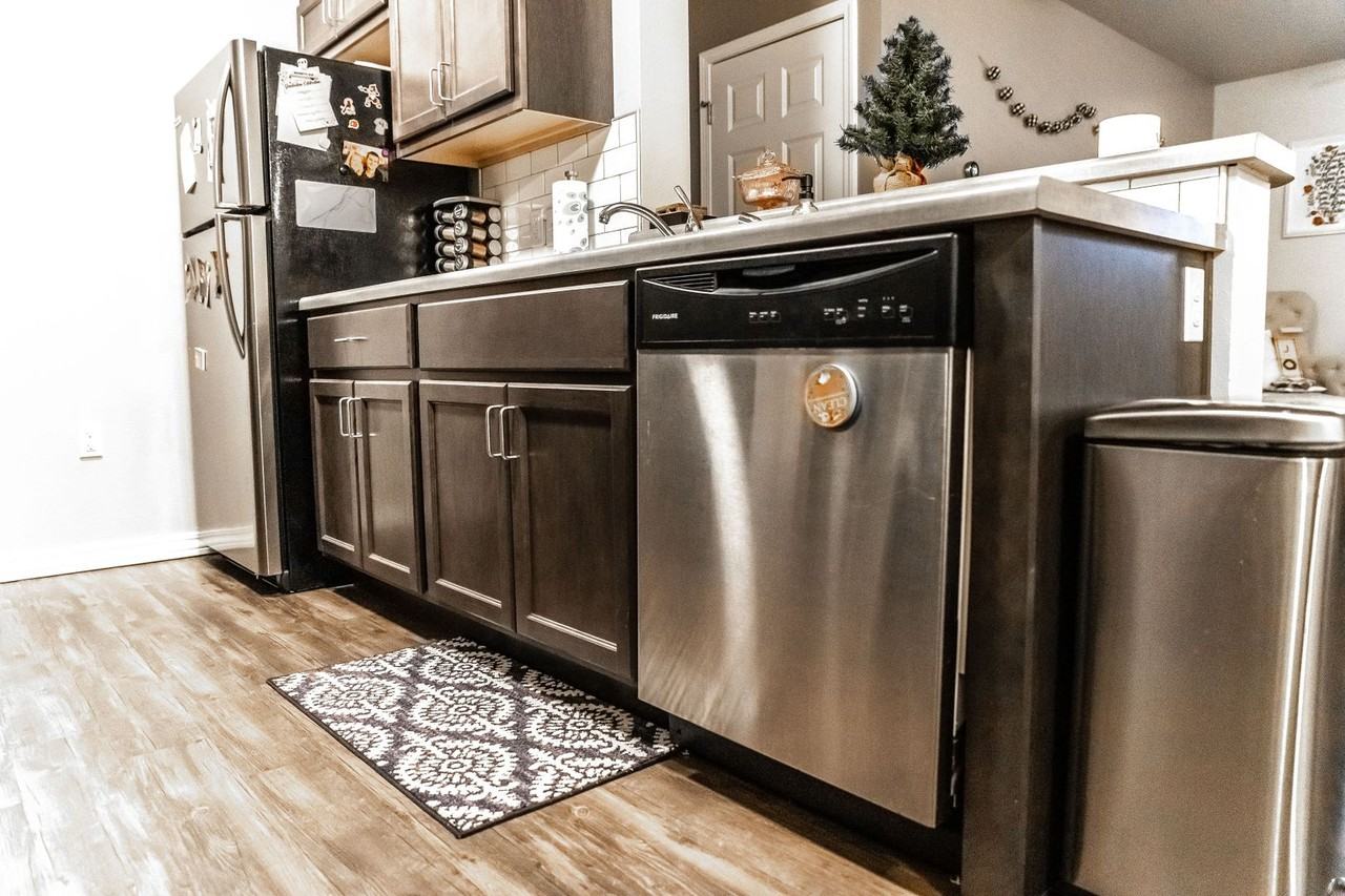 Markland/Wiles - Photo 5 of 45