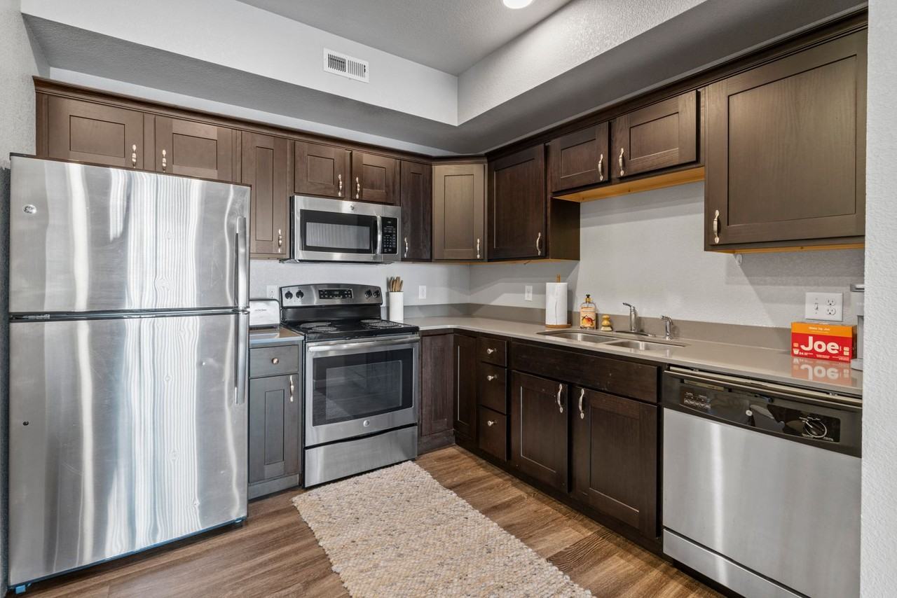 Willow Falls: 1209 Bluegrass - Photo 7 of 29