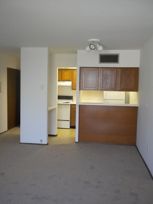 Candlelight Apartments - Photo 5 of 22