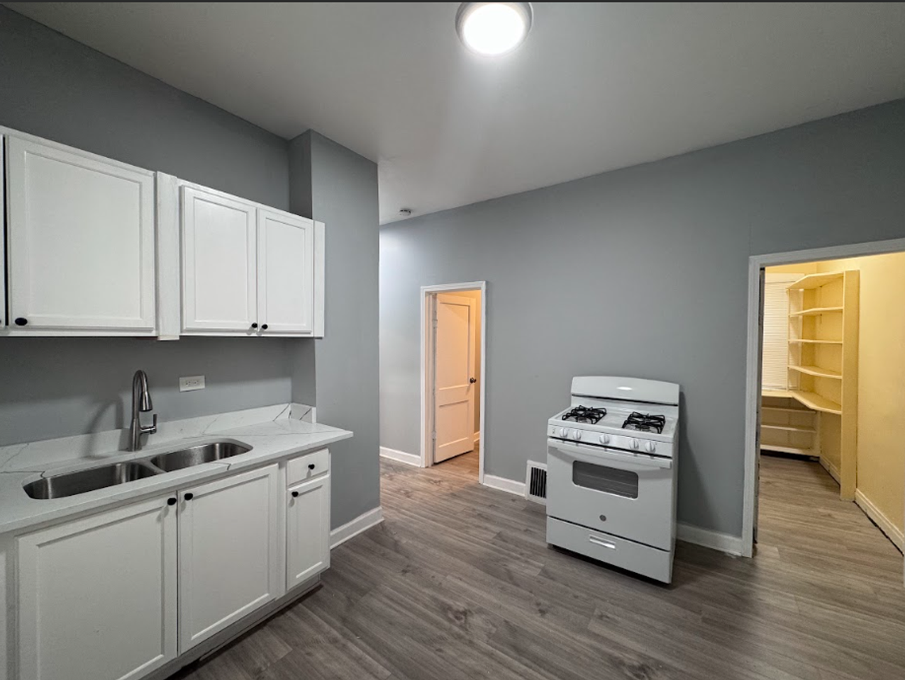 12219 S Lowe Ave - Photo 7 of 15