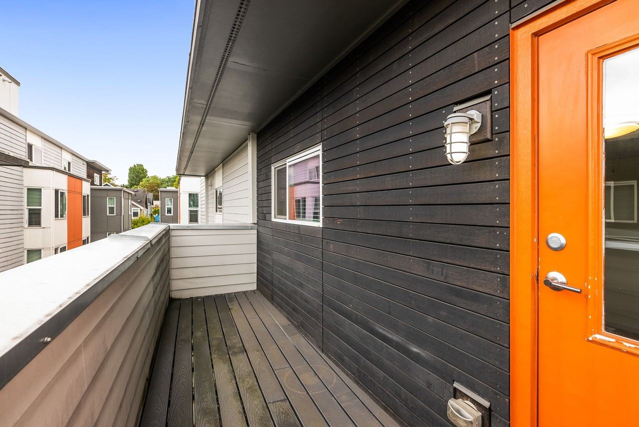 1806-1812 12th Ave Apartments - Photo 3 of 8