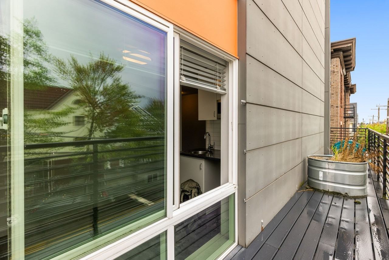 1806-1812 12th Ave Apartments - Photo 4 of 8