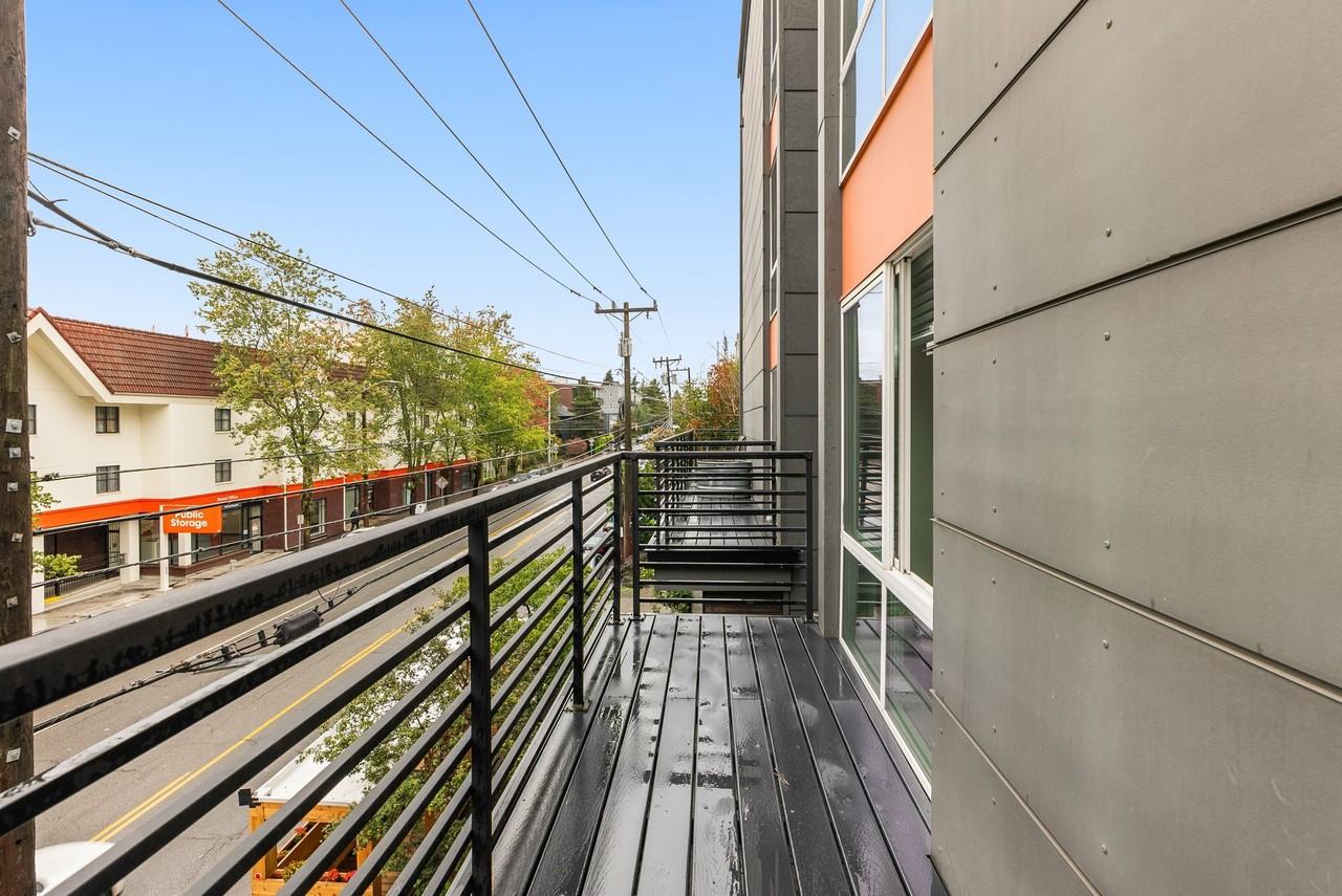 1806-1812 12th Ave Apartments - Photo 5 of 8