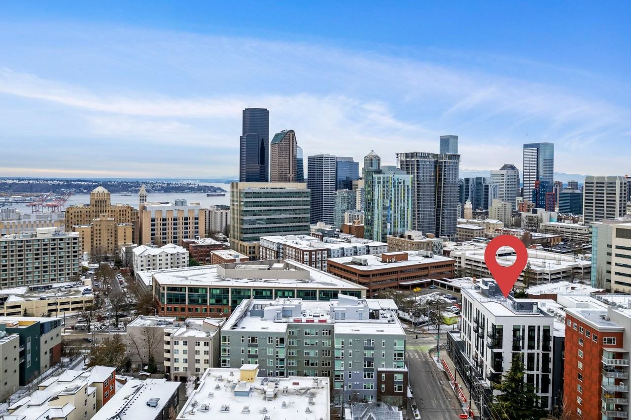 Cityscape Broadway - Photo 6 of 84