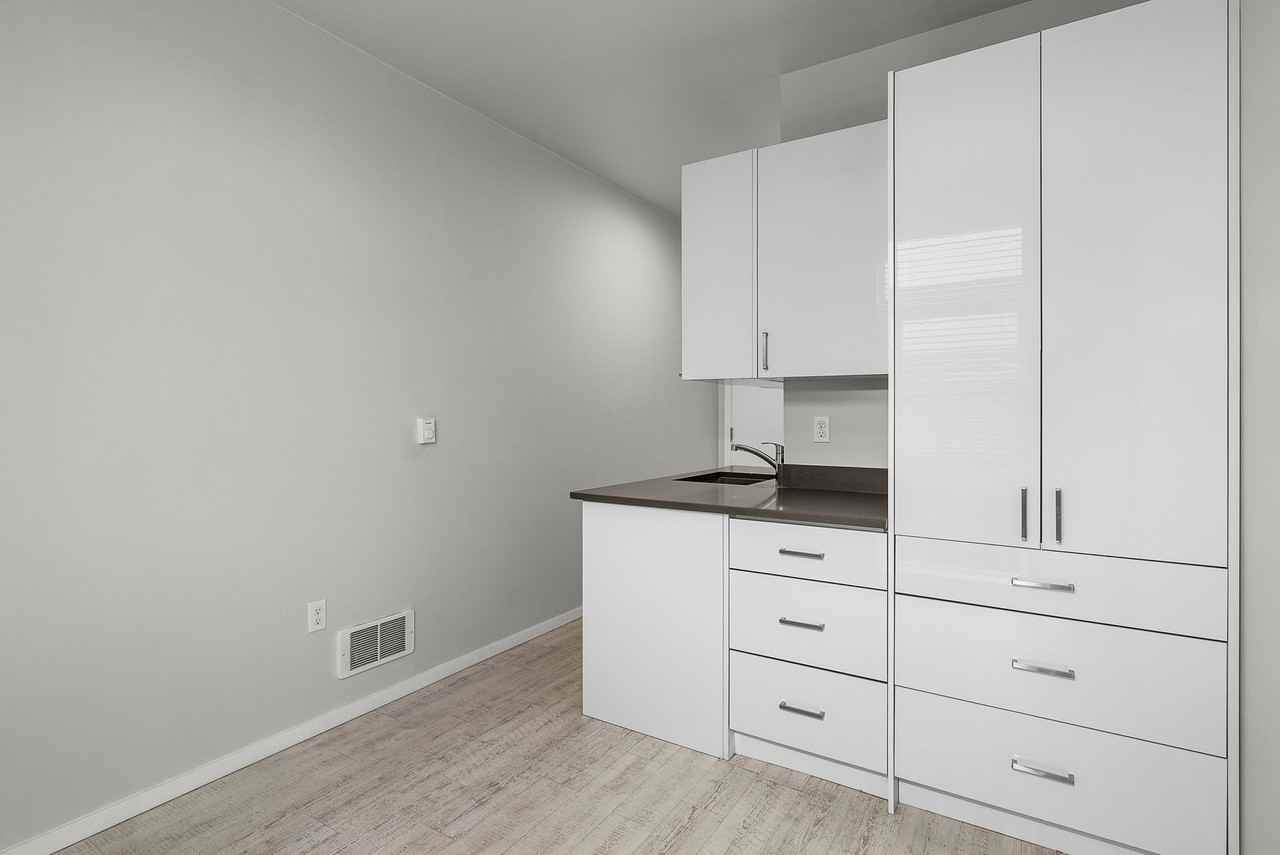 Welcome to 1806 23rd Ave — Modern Living in the Heart of Seattle’s Central District - Photo 5 of 31