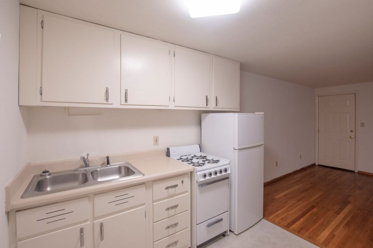 State Street Apartments - Photo 3 of 50