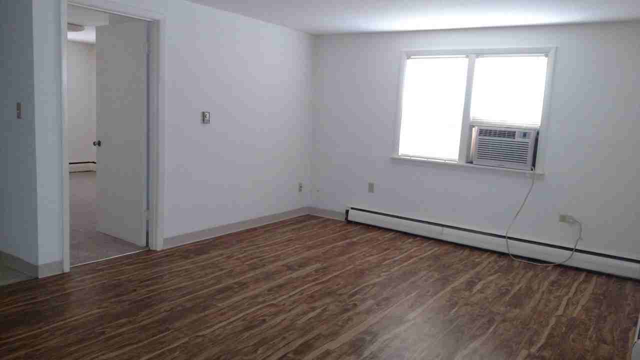 State Street Apartments - Photo 6 of 50