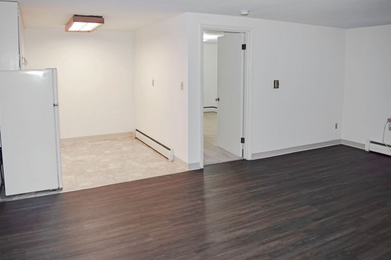 State Street Apartments - Photo 7 of 50