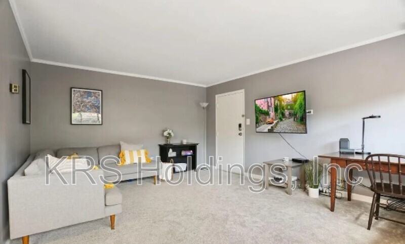 1521 S George Mason Dr #1 - Photo 5 of 41