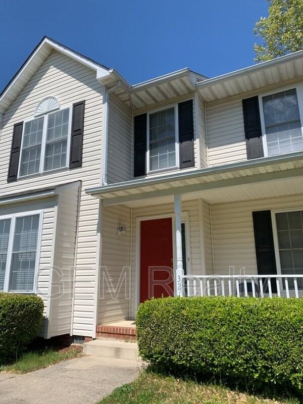 3211 Lancaster Ring Rd - Photo 2 of 33