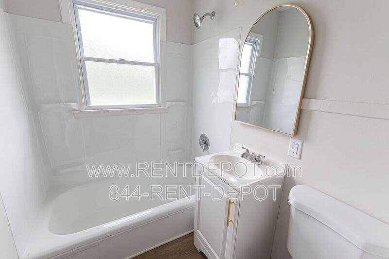 1527 Madison Ave - Photo 5 of 11