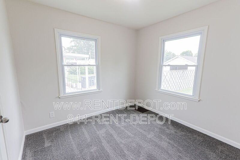 1527 Madison Ave - Photo 6 of 11