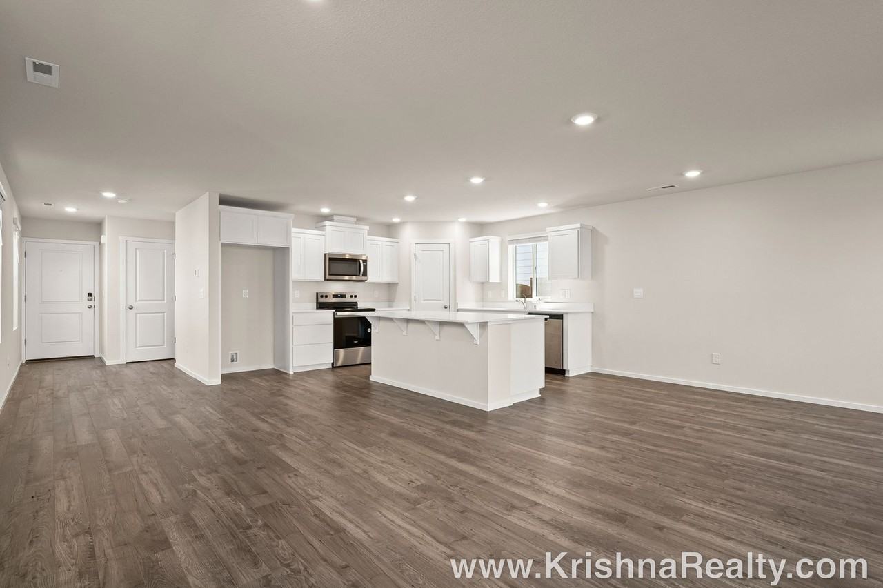 17512 Nw 9th Ave - Photo 4 of 22