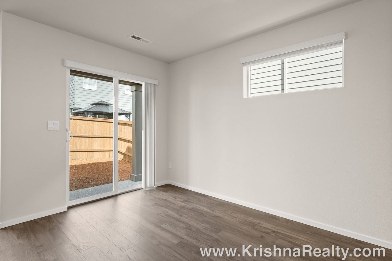 17512 Nw 9th Ave - Photo 5 of 22