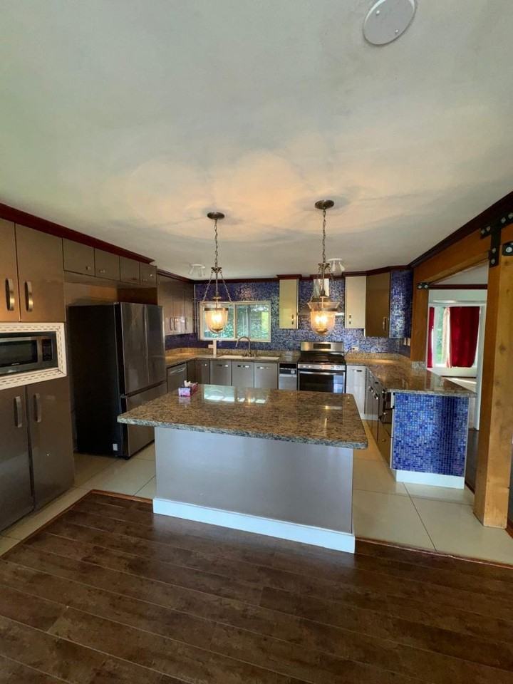 1241 Redwood St #1241 - Photo 3 of 17