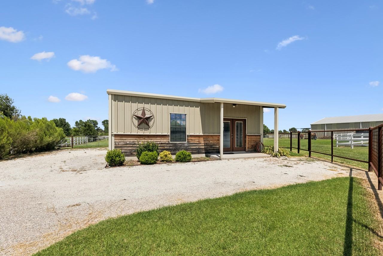 2803 Meander Road - Photo 2 of 12