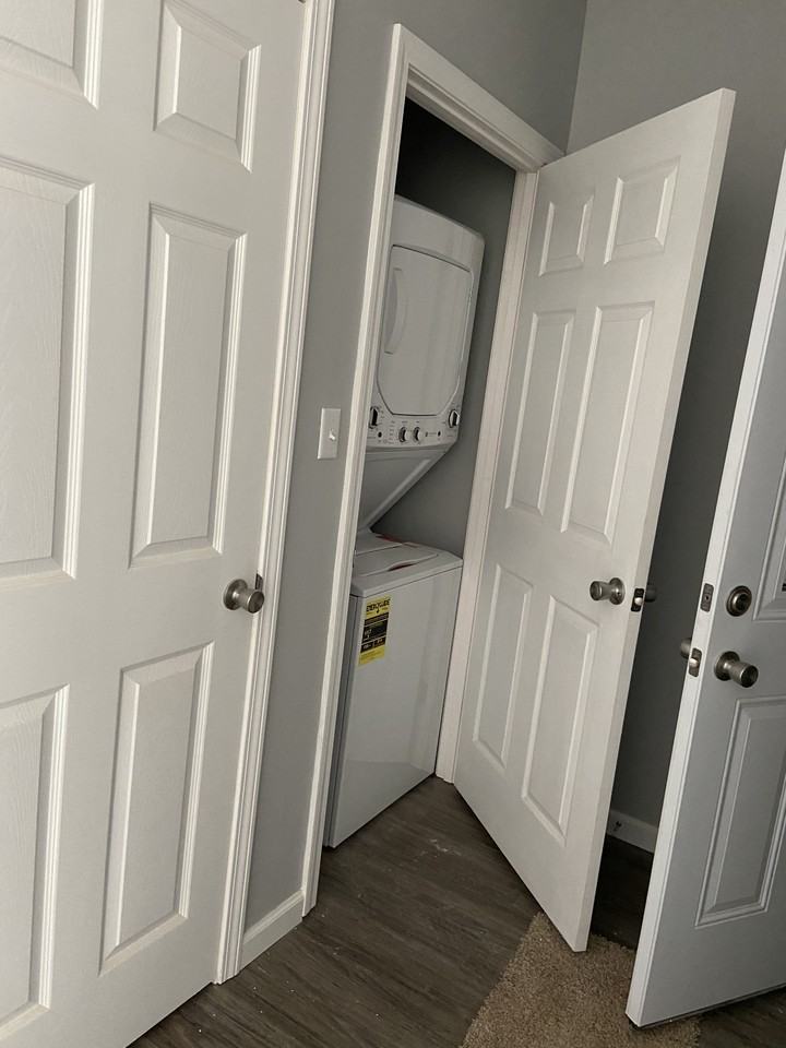 Eagles Landing - Photo 3 of 10