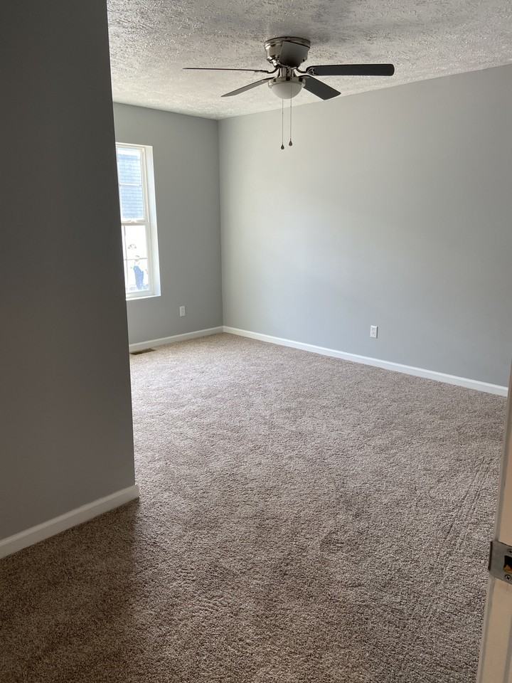 Eagles Landing - Photo 7 of 10