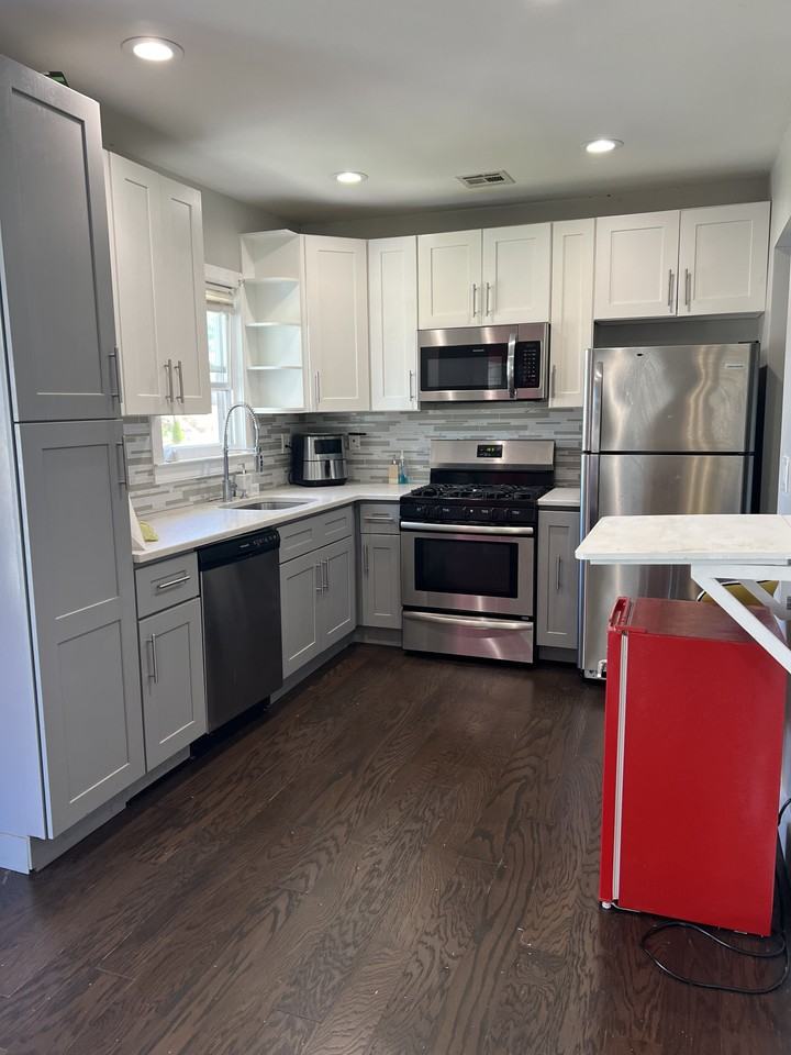 126 West Lincoln Avenue - Photo 2 of 22