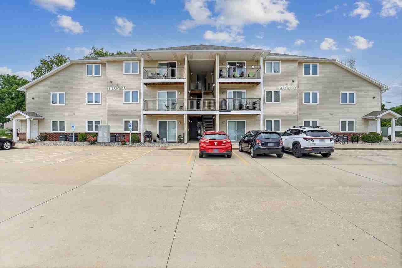 Eastland Building B - Photo 6 of 23