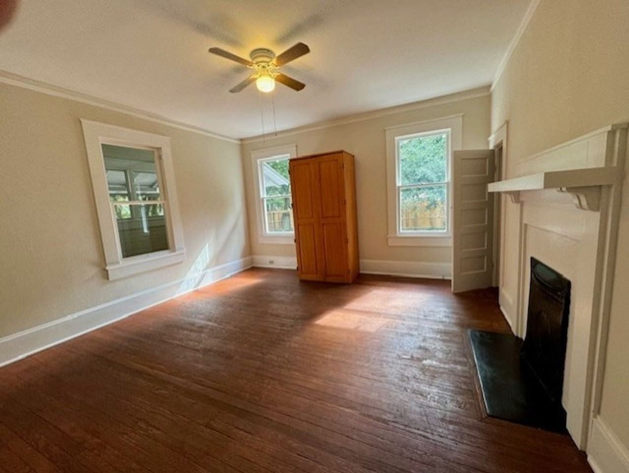 1109 Slater St - Photo 3 of 15