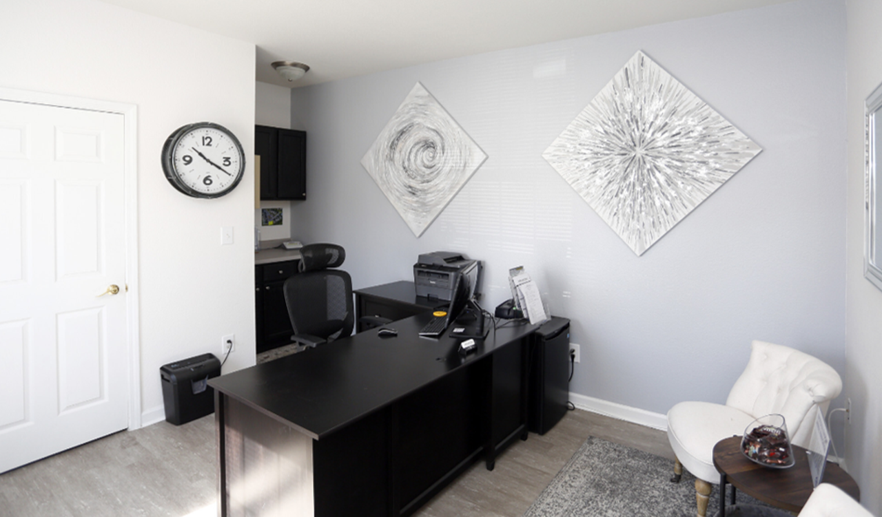 Jefferson Place Apartments - Photo 4 of 25