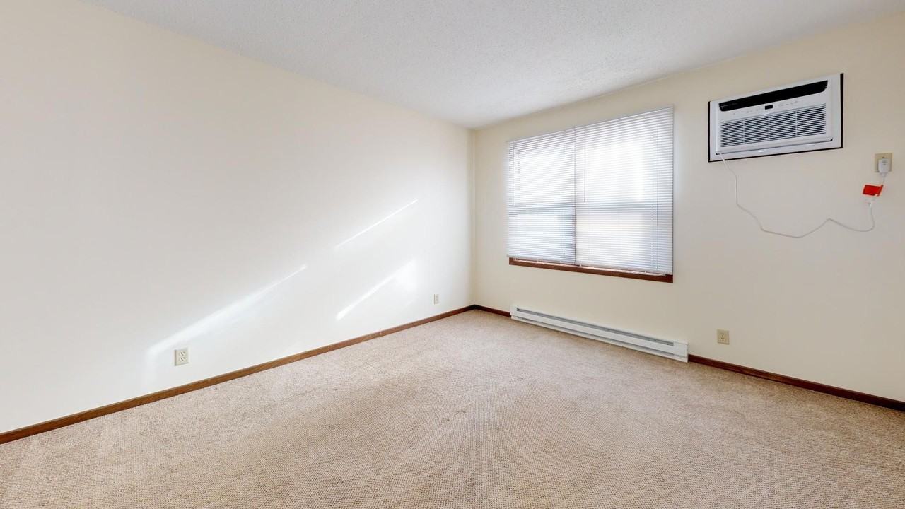 Grand Terrace Apartments (009) - Photo 5 of 5
