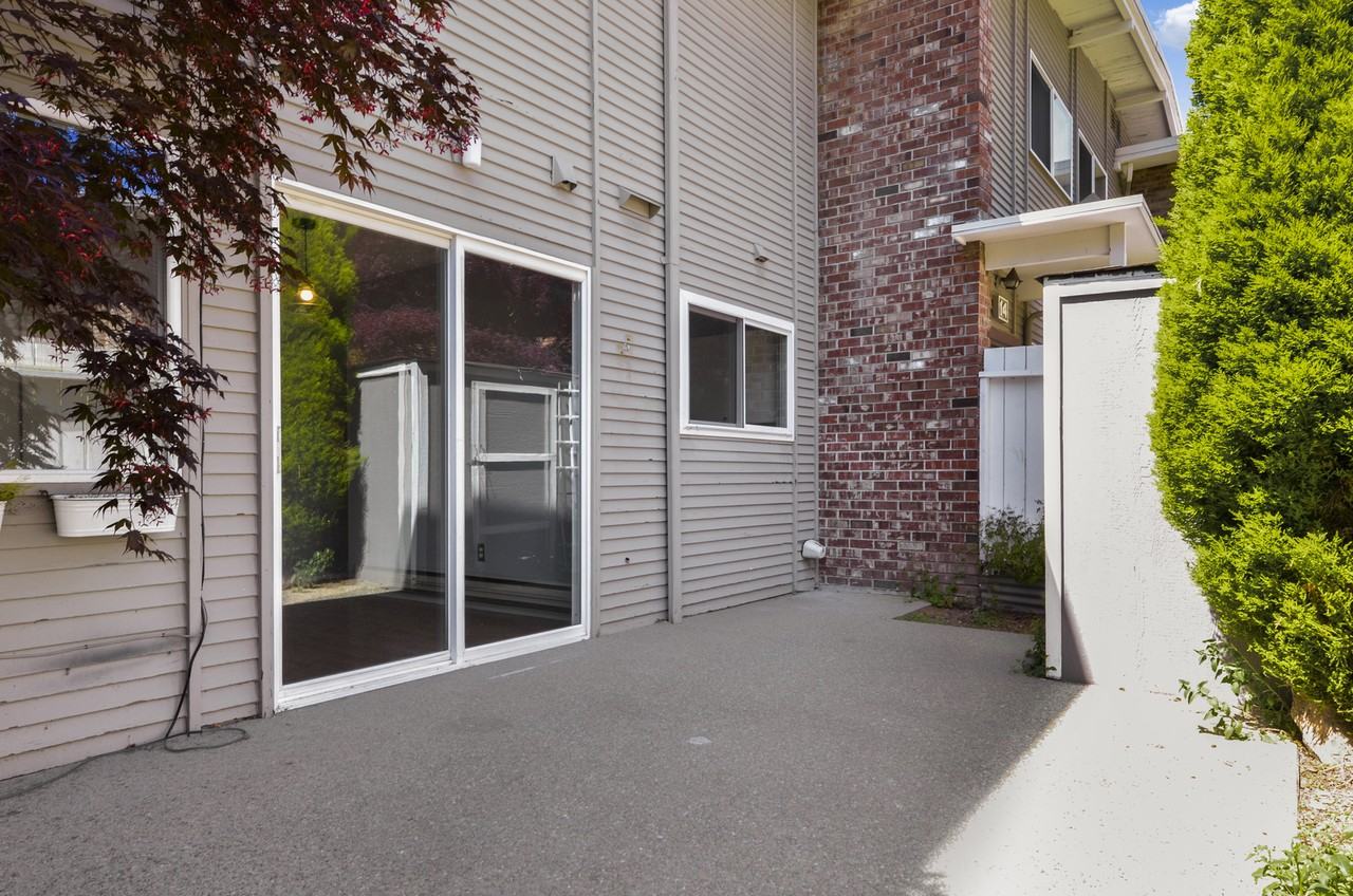 12210 Se 60th St #12 - Photo 5 of 11