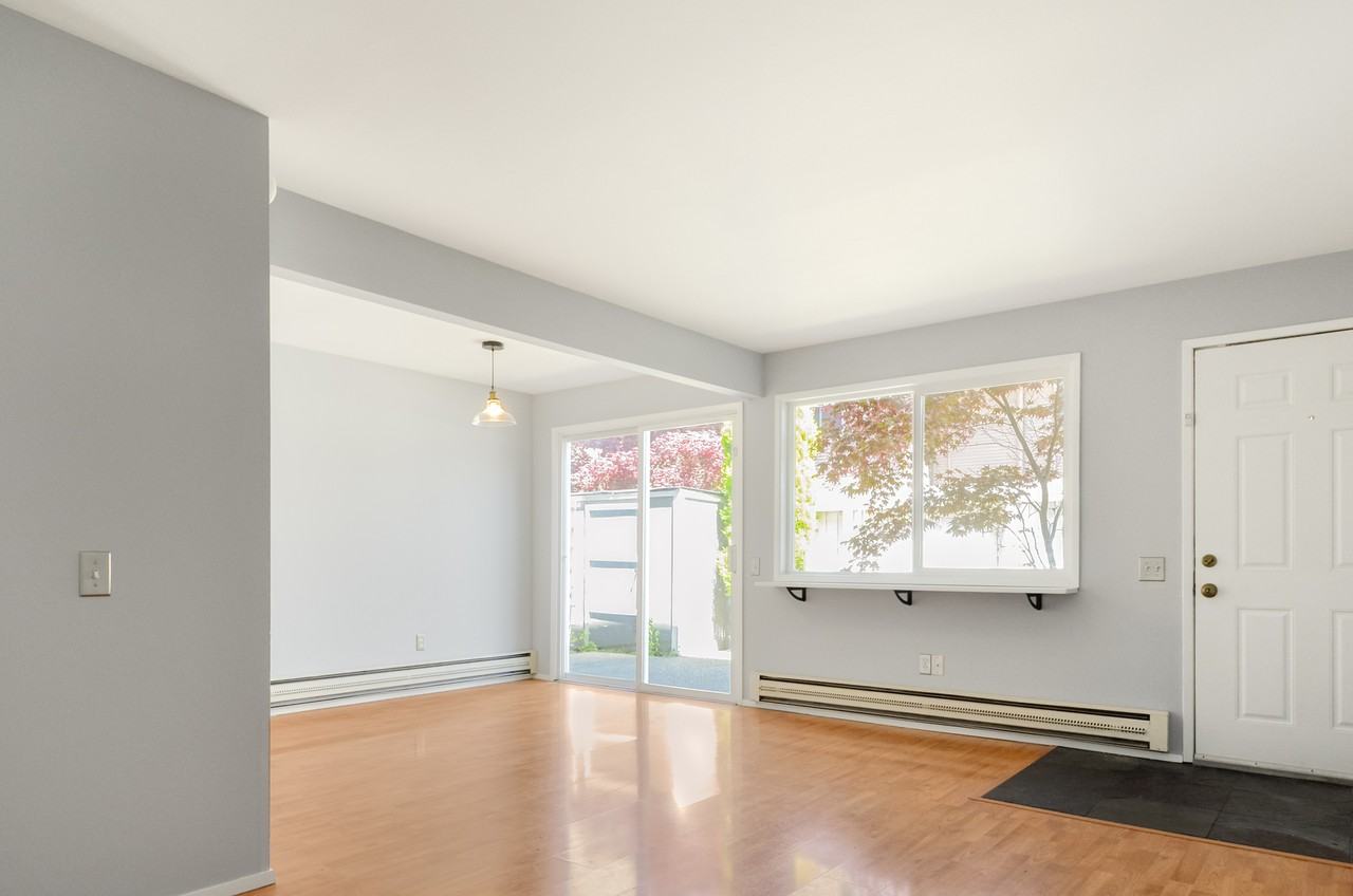 12210 Se 60th St #12 - Photo 7 of 11