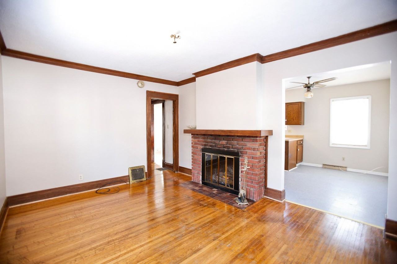 127 W Main St - Photo 6 of 44