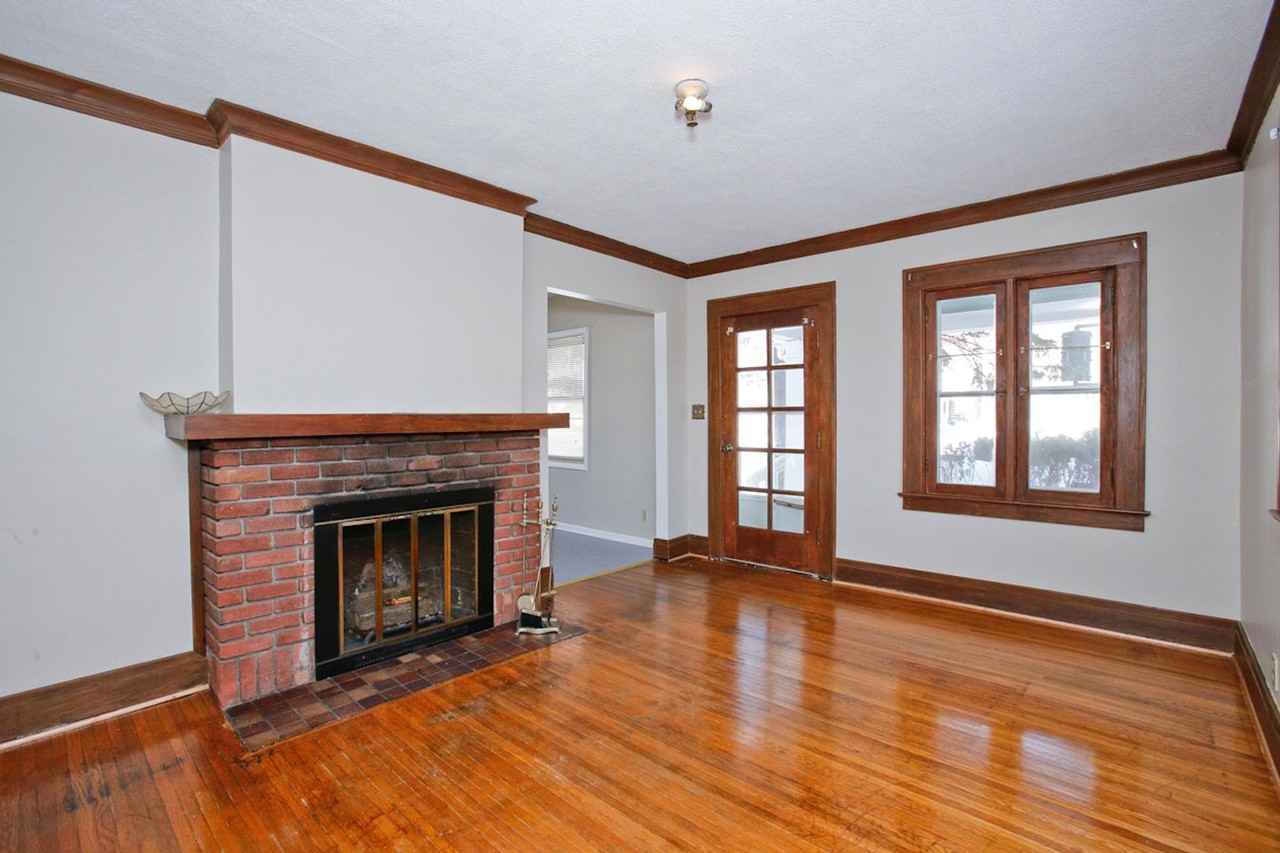 127 W Main St - Photo 7 of 44