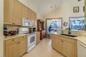 featured image of 1041 Jardin Dr