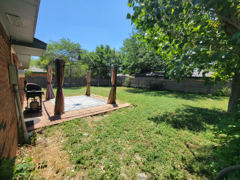 68 Hunsley Rd - Photo 2 of 10