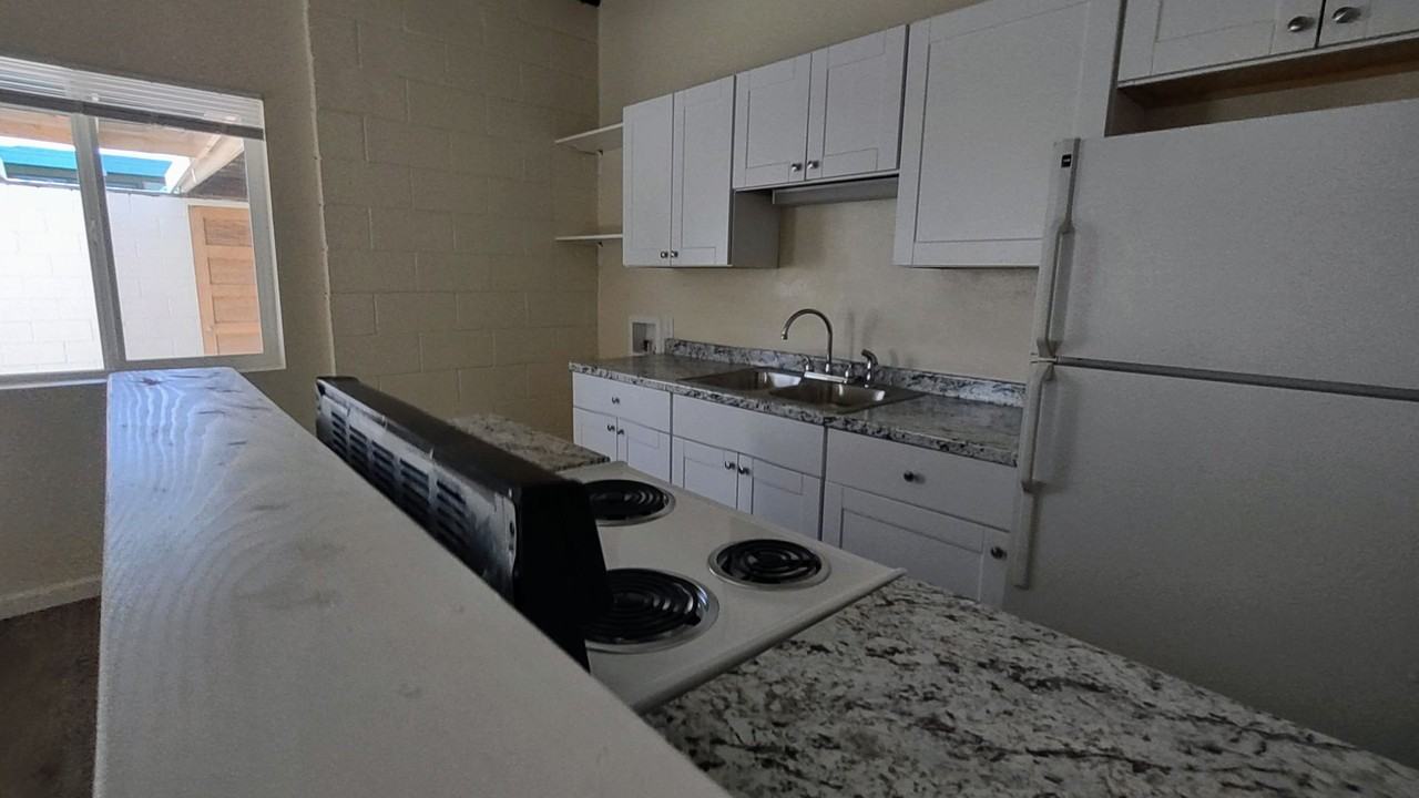 Tranquil Courtyard and Gorgeous Views - Photo 3 of 15