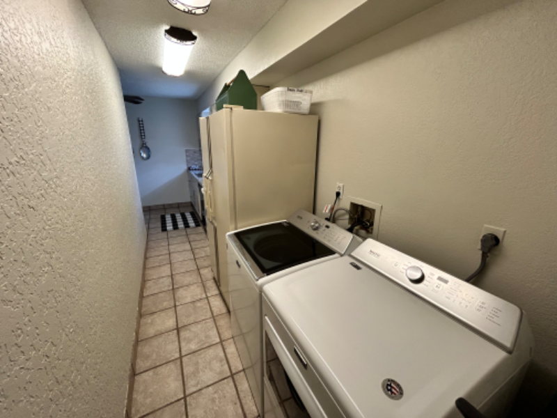 187 Oak Park Rd #2 - Photo 7 of 15