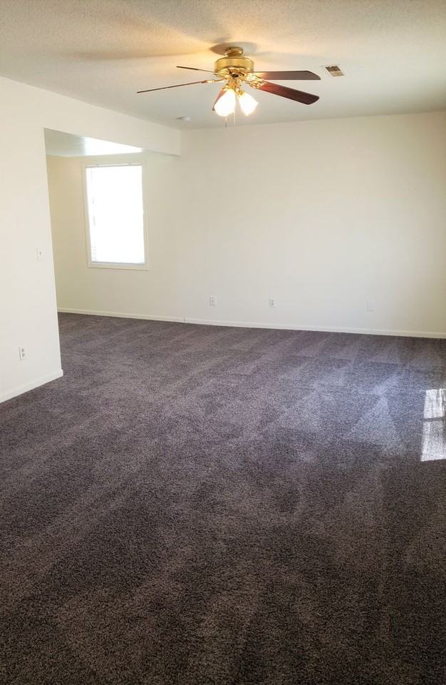 1110 W 20th Cir - Photo 2 of 13