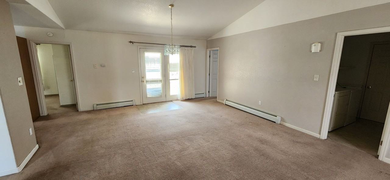 2907 Gem Dr - Photo 2 of 14