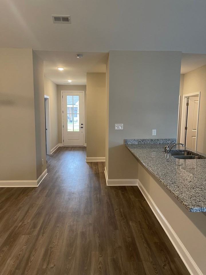 469 Creekside Way - Photo 5 of 21