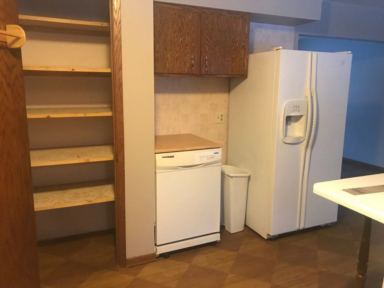 4912 Oak St - Photo 5 of 27