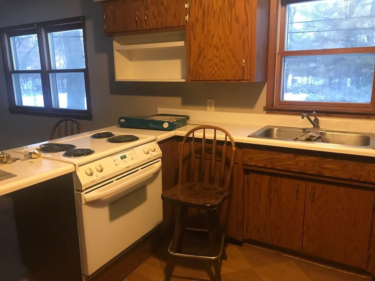 4912 Oak St - Photo 4 of 27