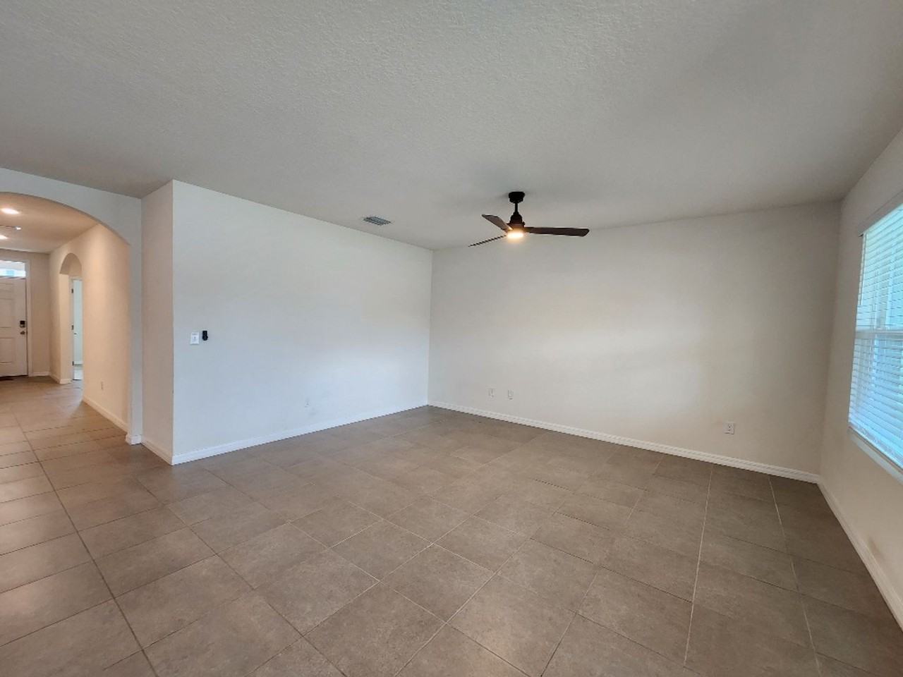 2448 Knight Island Dr - Photo 2 of 29