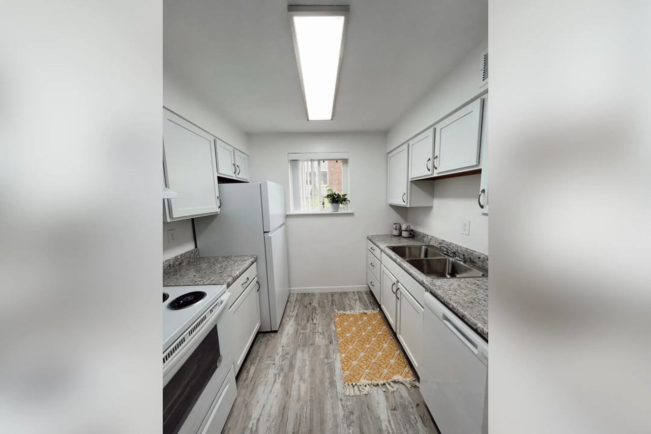 Apartments for Rent in IL 33 Condos & Other Rentals Zumper