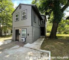 featured image of 1121 S Quaker Ave #B