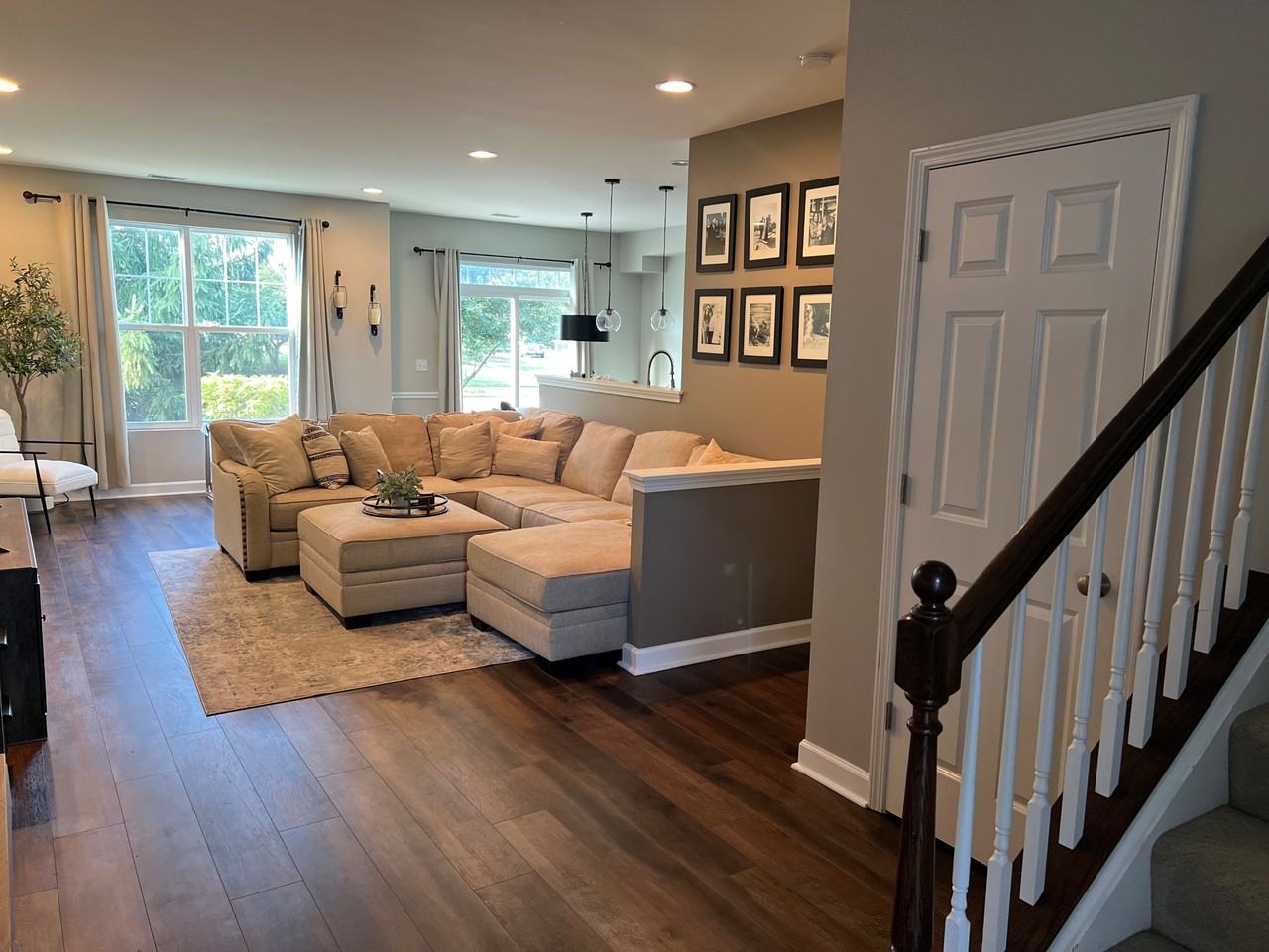 6N365 Whitmore Cir #D - Photo 2 of 14