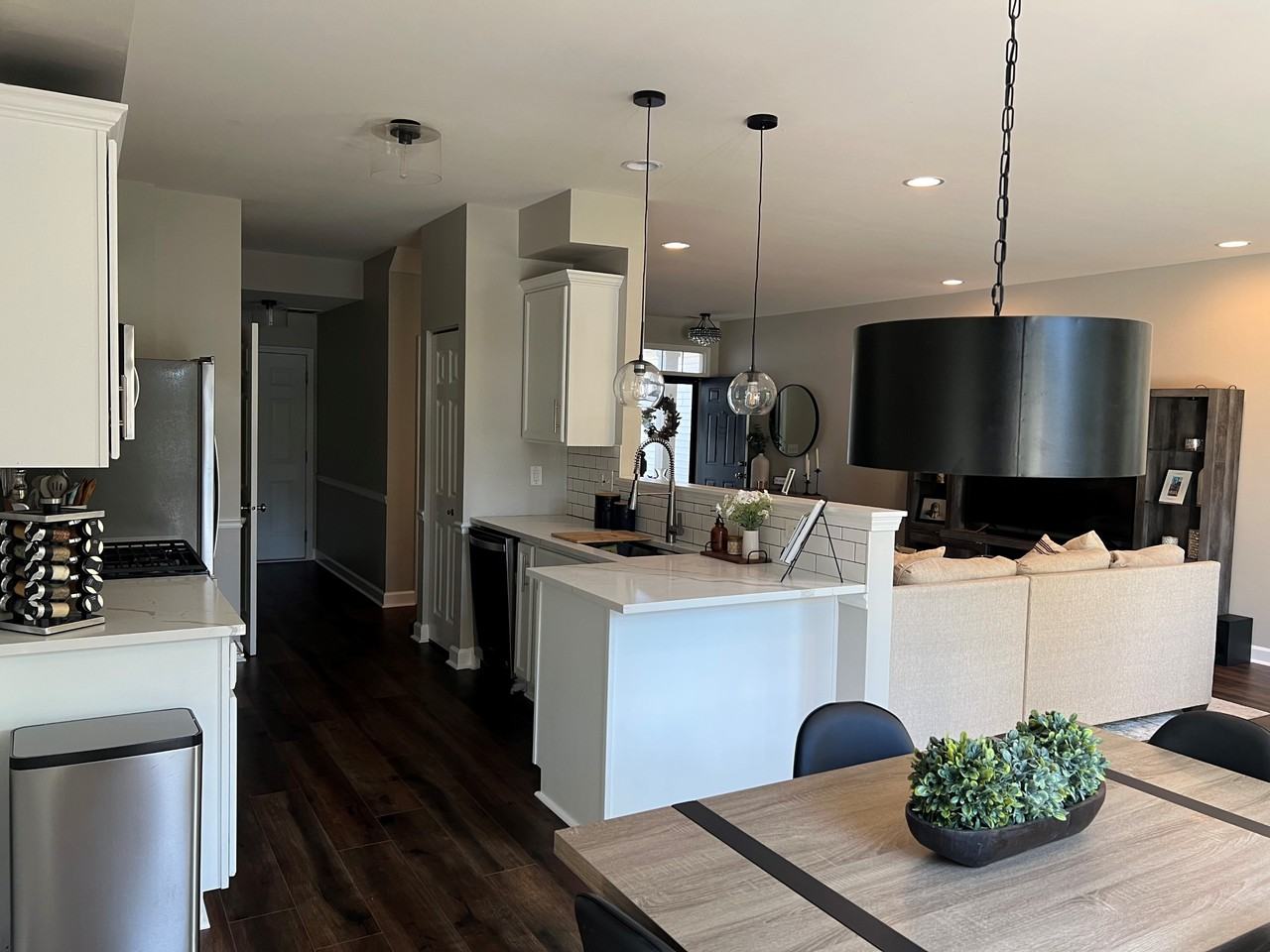 6N365 Whitmore Cir #D - Photo 5 of 14