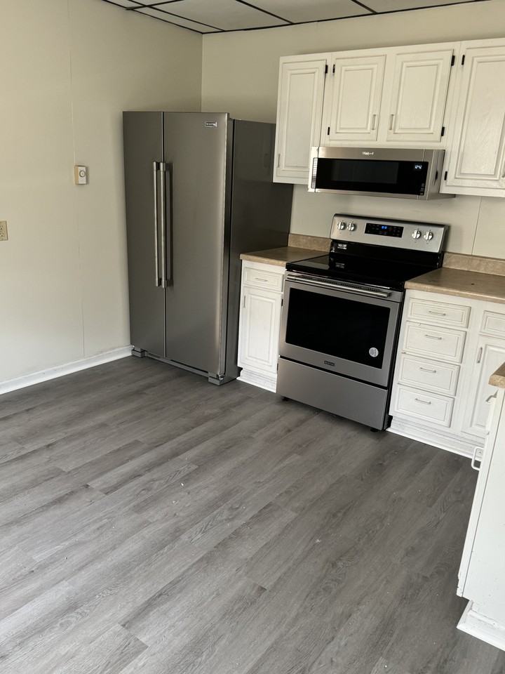 734 W Reed St #D - Photo 2 of 9