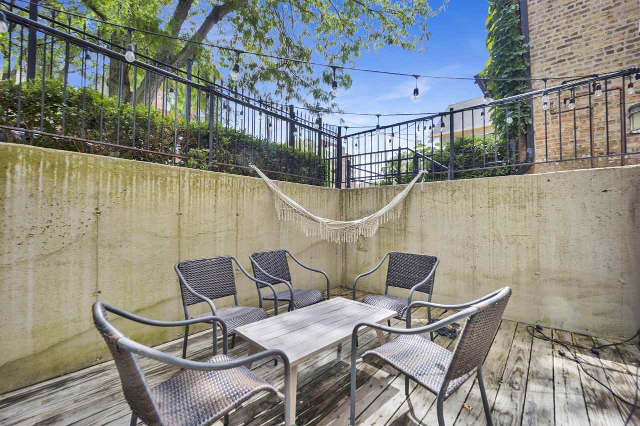 1512 N Wood St #1S - Photo 7 of 13