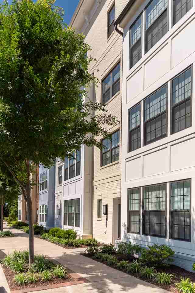 2006 Libbie Lake West St #B - Photo 2 of 16