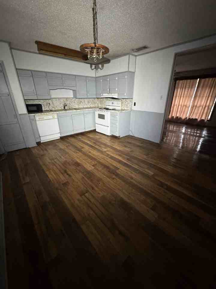 15300 Flud Rd #NA - Photo 2 of 9